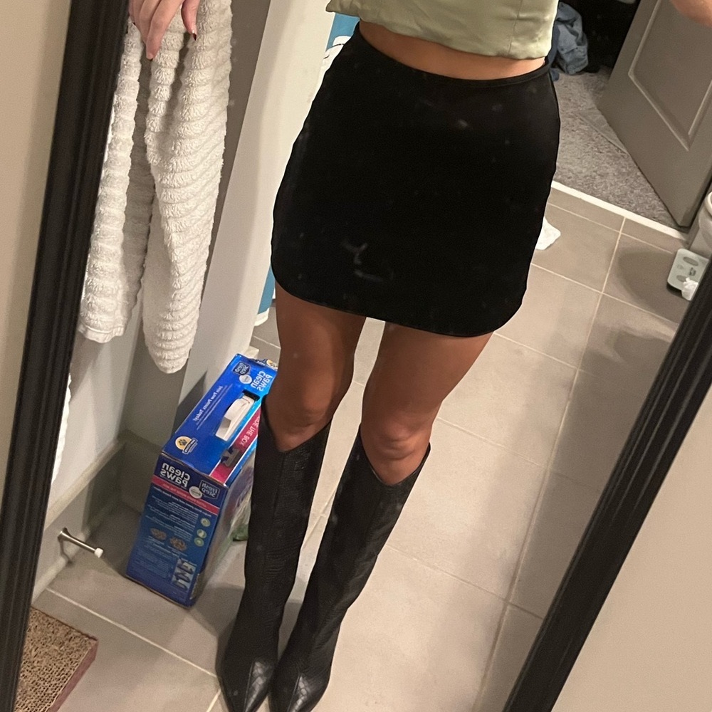 Wilfred black mini skirt